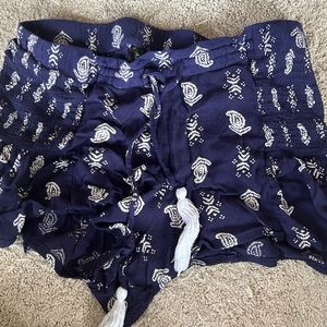 5/$15 flowy shorts